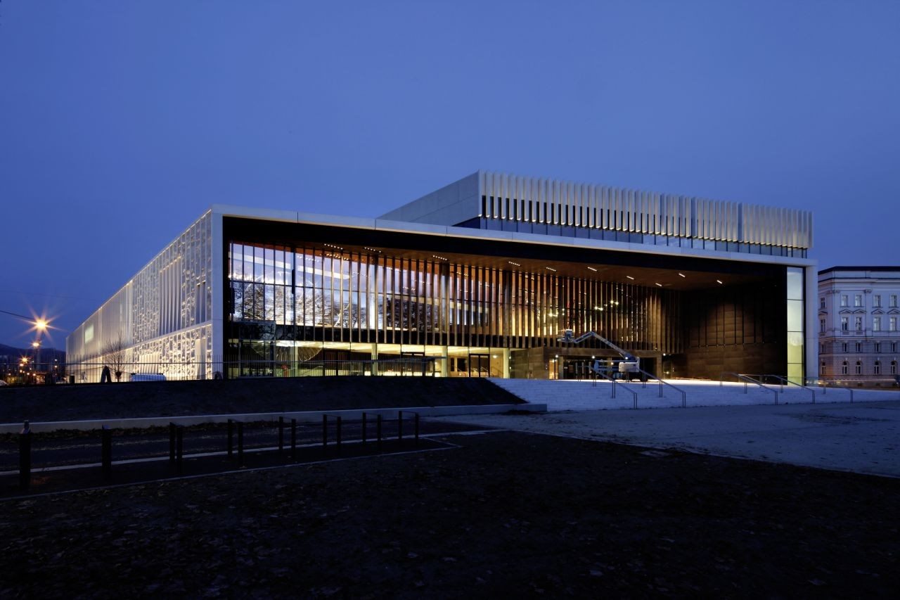 Music Theater Linz 林茨音乐剧院建筑外观